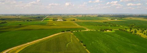 farmland-values-stable-show-signs-of-downturn